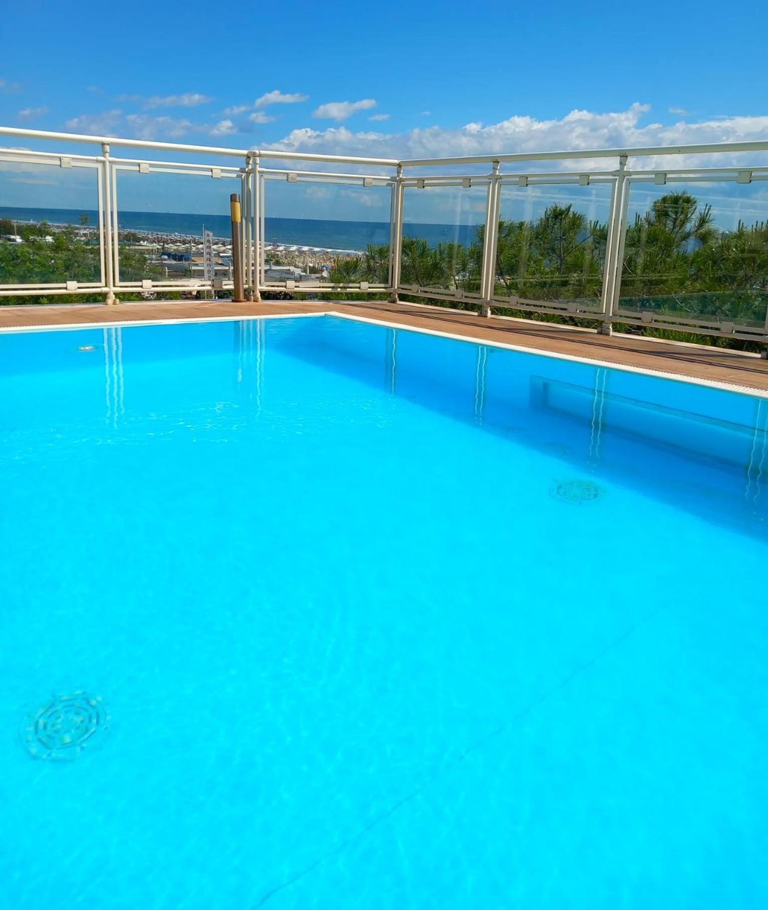 Hotel Ariella Milano Marittima Buitenkant foto