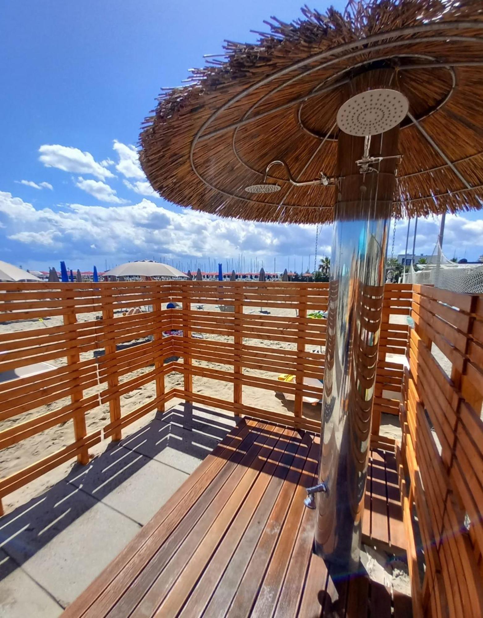 Hotel Ariella Milano Marittima Buitenkant foto