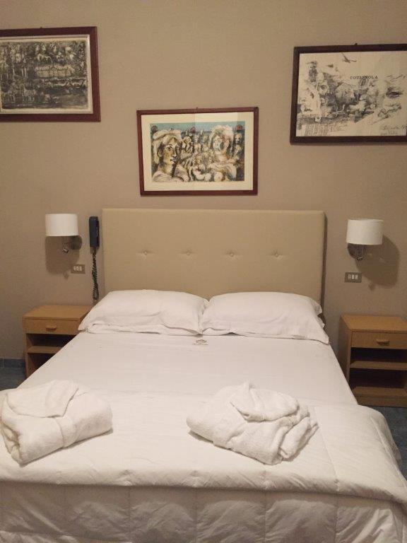 Hotel Ariella Milano Marittima Buitenkant foto