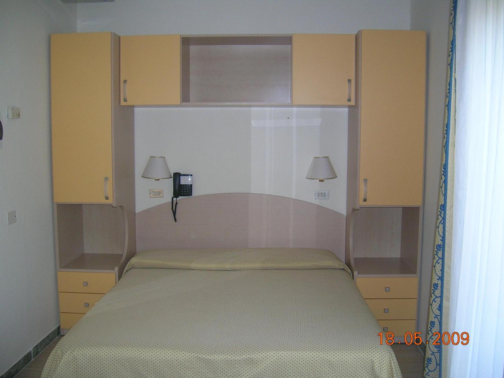 Hotel Ariella Milano Marittima Buitenkant foto