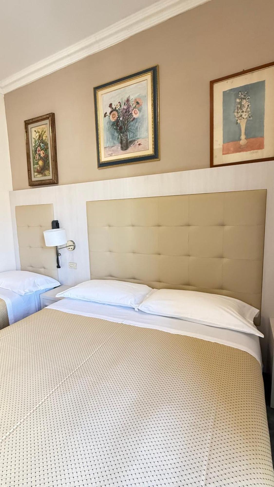 Hotel Ariella Milano Marittima Buitenkant foto